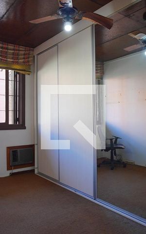 Casa à venda com 272m², 3 quartos e 3 vagasQuarto Suíte 2