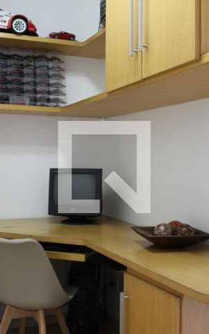Casa à venda com 130m², 3 quartos e 2 vagasEscritório