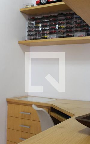 Casa à venda com 130m², 3 quartos e 2 vagasEscritório