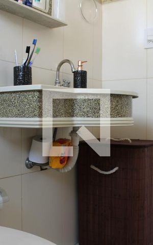 Casa à venda com 130m², 3 quartos e 2 vagasBanheiro 1