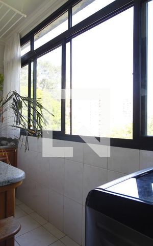 Apartamento à venda com 65m², 1 quarto e 1 vagaÁrea de Serviço