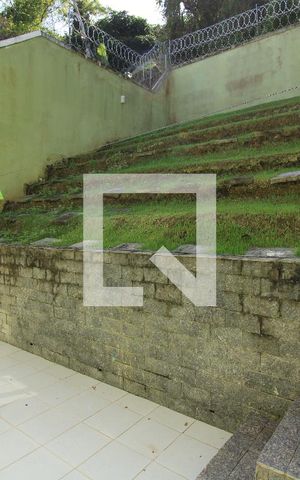Casa de condomínio à venda com 240m², 3 quartos e 2 vagasÁrea Externa 