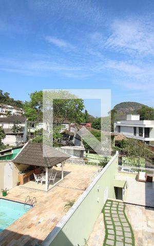 Casa de condomínio à venda com 240m², 3 quartos e 2 vagasVista da Sala da Suíte