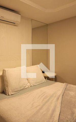 Casa de condomínio à venda com 240m², 3 quartos e 2 vagasQuarto 3 - Suíte