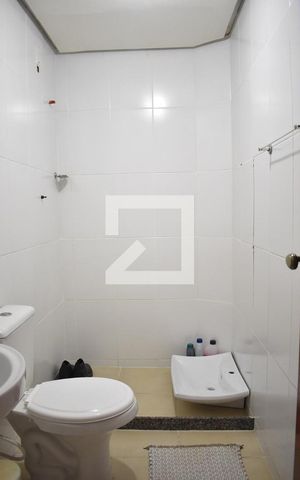 Casa para alugar com 76m², 2 quartos e 1 vagaBanheiro 1