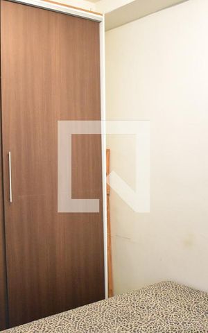 Casa para alugar com 76m², 2 quartos e 1 vagaQuarto 1