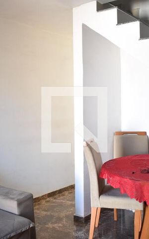 Casa para alugar com 76m², 2 quartos e 1 vagaSala