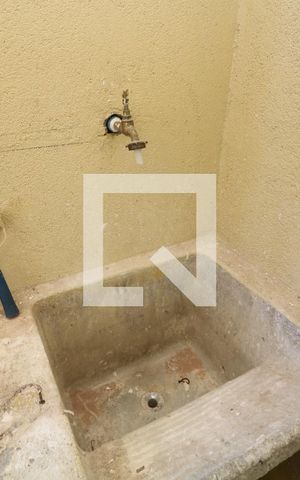 Casa para alugar com 50m², 1 quarto e sem vagaÁrea de Serviço