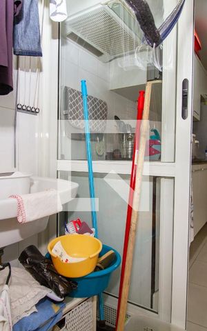 Apartamento à venda com 70m², 2 quartos e 1 vagaÁrea de Serviço