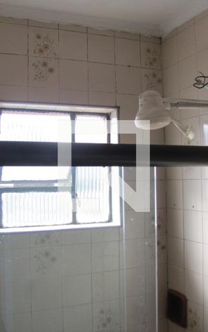 Casa à venda com 126m², 2 quartos e 2 vagasBanheiro