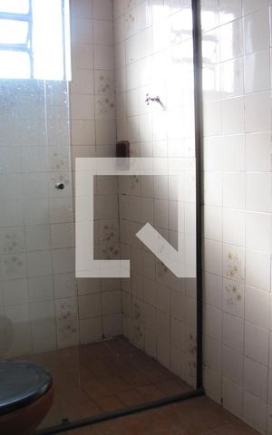 Casa à venda com 126m², 2 quartos e 2 vagasBanheiro