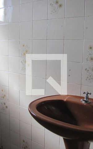 Casa à venda com 126m², 2 quartos e 2 vagasBanheiro