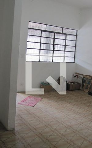 Casa à venda com 126m², 2 quartos e 2 vagasSala