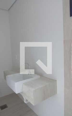 Apartamento para alugar com 180m², 3 quartos e 2 vagas Apartamento para alugar com 180m², 3 quartos e 2 vagasBanheiro da Suíte