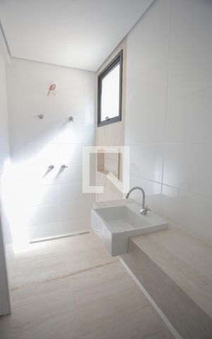 Apartamento para alugar com 180m², 3 quartos e 2 vagas Apartamento para alugar com 180m², 3 quartos e 2 vagasBanheiro Social