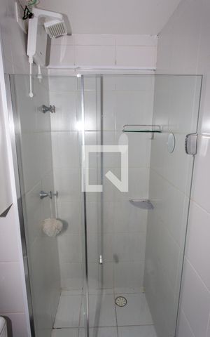 Apartamento à venda com 51m², 2 quartos e 1 vaga Apartamento à venda com 51m², 2 quartos e 1 vagaBanheiro