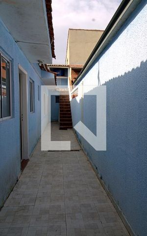 Casa à venda com 94m², 2 quartos e 1 vaga Casa à venda com 94m², 2 quartos e 1 vagaCorredor