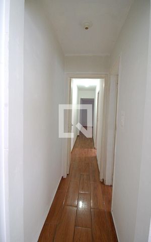 Casa à venda com 94m², 2 quartos e 1 vaga Casa à venda com 94m², 2 quartos e 1 vagaCorredor