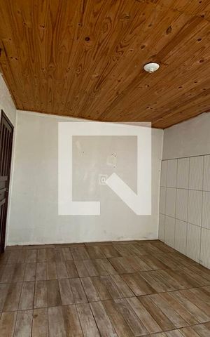 Casa para alugar com 70m², 1 quarto e 1 vagaSala