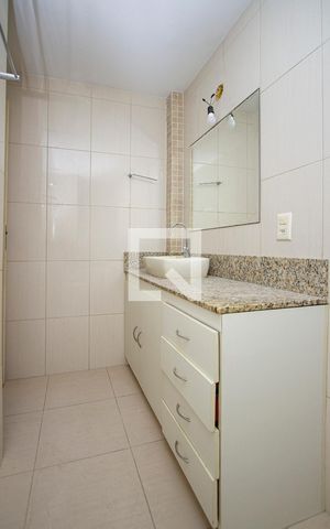 Apartamento à venda com 60m², 2 quartos e sem vagaBanheiro