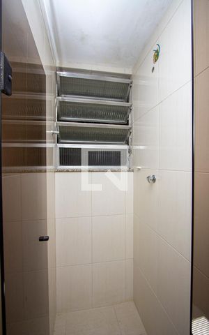 Apartamento à venda com 60m², 2 quartos e sem vagaBanheiro