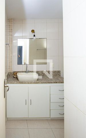 Apartamento à venda com 60m², 2 quartos e sem vagaBanheiro