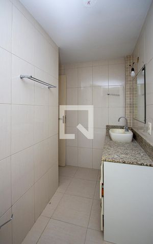 Apartamento à venda com 60m², 2 quartos e sem vagaBanheiro