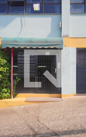 Apartamento para alugar com 60m², 2 quartos e sem vagaFachada