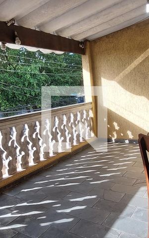 Casa à venda com 125m², 2 quartos e 3 vagas Casa à venda com 125m², 2 quartos e 3 vagasVaranda quarto 1