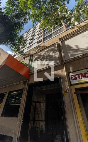 Apartamento à venda com 70m², 1 quarto e sem vagaFachada