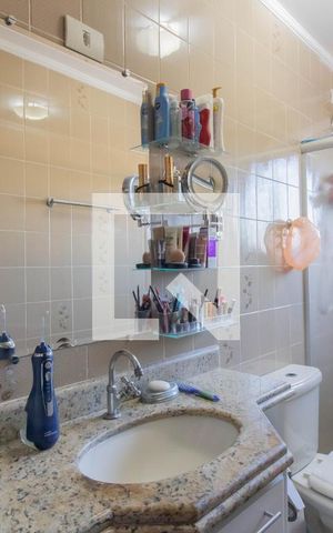 Casa à venda com 240m², 3 quartos e 6 vagasBanheiro da Suíte