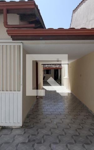 Casa para alugar com 151m², 3 quartos e 2 vagasÁrea Externa