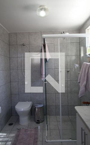Casa para alugar com 151m², 3 quartos e 2 vagasBanheiro