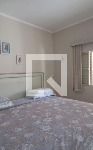 Casa para alugar com 151m², 3 quartos e 2 vagasQuarto 2