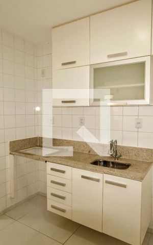 Apartamento à venda com 87m², 3 quartos e 2 vagasCozinha