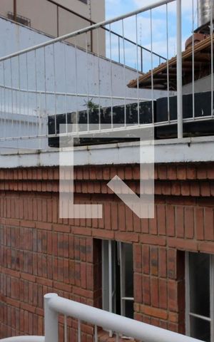 Casa à venda com 540m², 5 quartos e 4 vagas Casa à venda com 540m², 5 quartos e 4 vagasÁrea comum