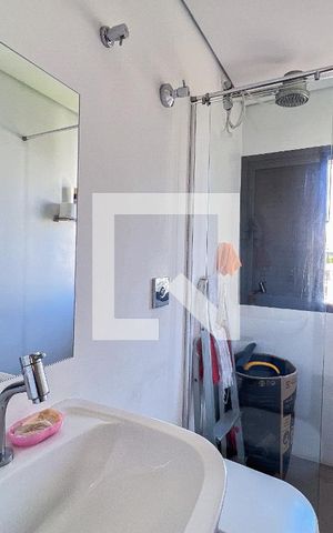 Apartamento à venda com 375m², 3 quartos e 4 vagasBanheiro de Serviço