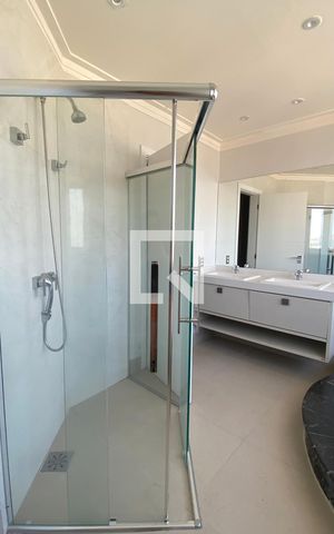 Casa de condomínio à venda com 533m², 4 quartos e 4 vagasBanheiro da Suíte 1