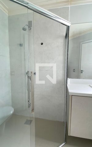 Casa de condomínio à venda com 533m², 4 quartos e 4 vagasBanheiro da Suíte 3