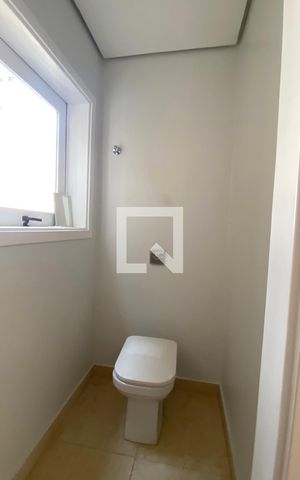 Casa de condomínio à venda com 533m², 4 quartos e 4 vagasLavabo