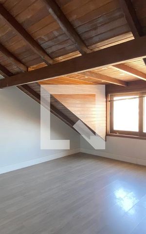 Casa de condomínio à venda com 533m², 4 quartos e 4 vagasSala de TV