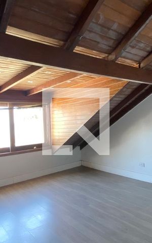 Casa de condomínio à venda com 533m², 4 quartos e 4 vagasSala de TV