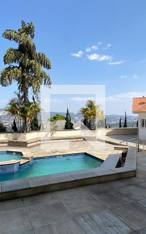 Casa de condomínio à venda com 533m², 4 quartos e 4 vagasPiscina