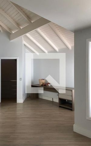 Casa de condomínio à venda com 533m², 4 quartos e 4 vagasSuíte 4