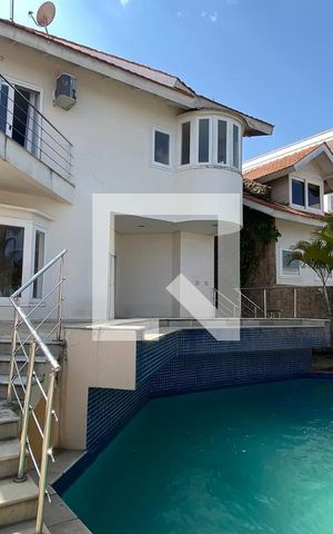 Casa de condomínio à venda com 533m², 4 quartos e 4 vagasPiscina
