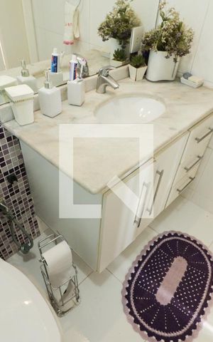 Apartamento à venda com 98m², 2 quartos e 1 vagaBanheiro da Suíte