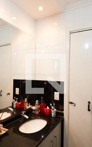 Apartamento à venda com 98m², 2 quartos e 1 vagaBanheiro Social