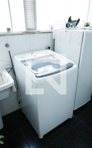 Apartamento à venda com 98m², 2 quartos e 1 vagaÁrea de Serviço
