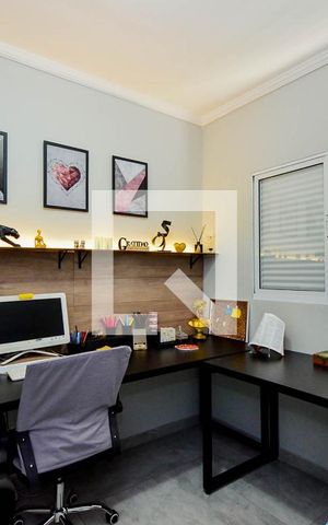 Casa à venda com 210m², 3 quartos e 4 vagas Casa à venda com 210m², 3 quartos e 4 vagasSuíte 2