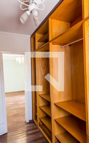 Apartamento para alugar com 349m², 4 quartos e 4 vagas Apartamento para alugar com 349m², 4 quartos e 4 vagasCloset do quarto 1